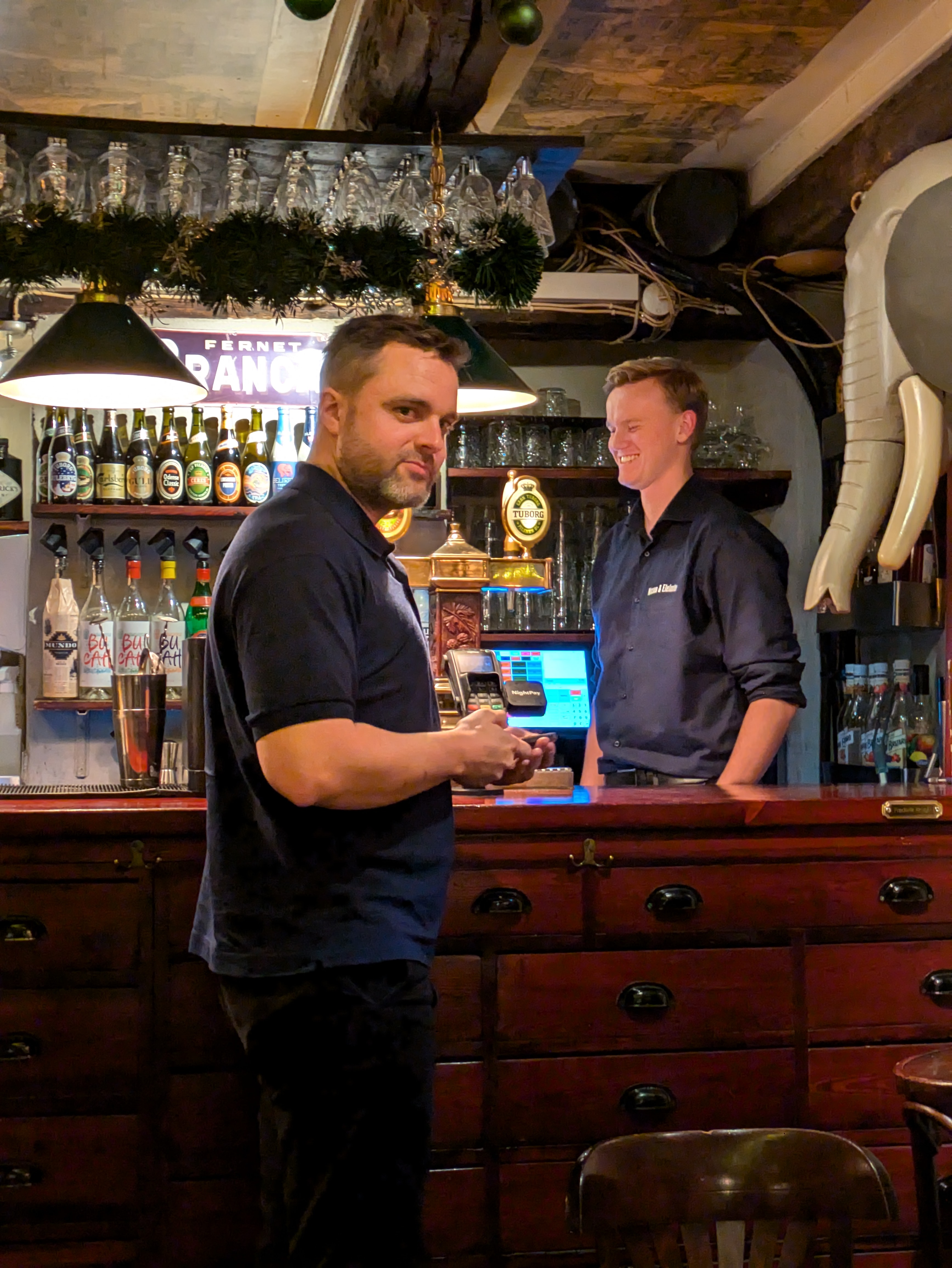 Hans buys a round. Rare collectible.